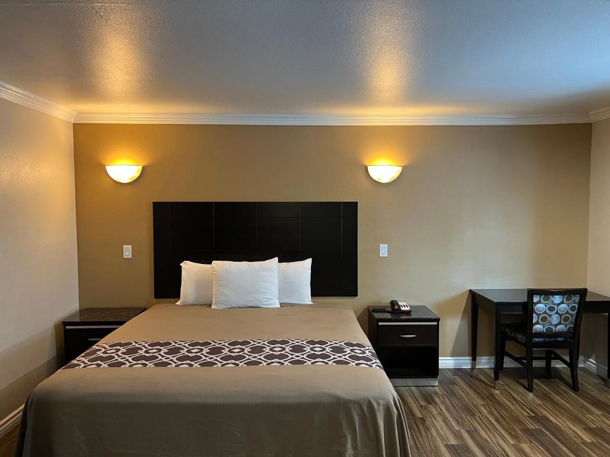 Walnut Inn & Suites West Covina Ngoại thất bức ảnh