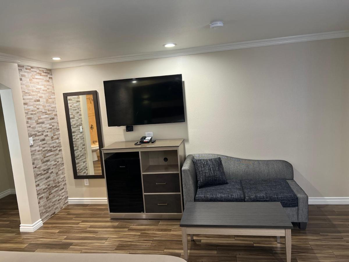 Walnut Inn & Suites West Covina Ngoại thất bức ảnh