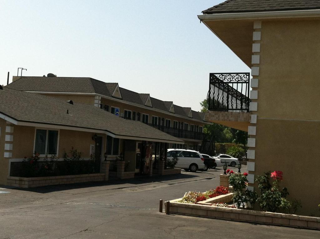 Walnut Inn & Suites West Covina Ngoại thất bức ảnh