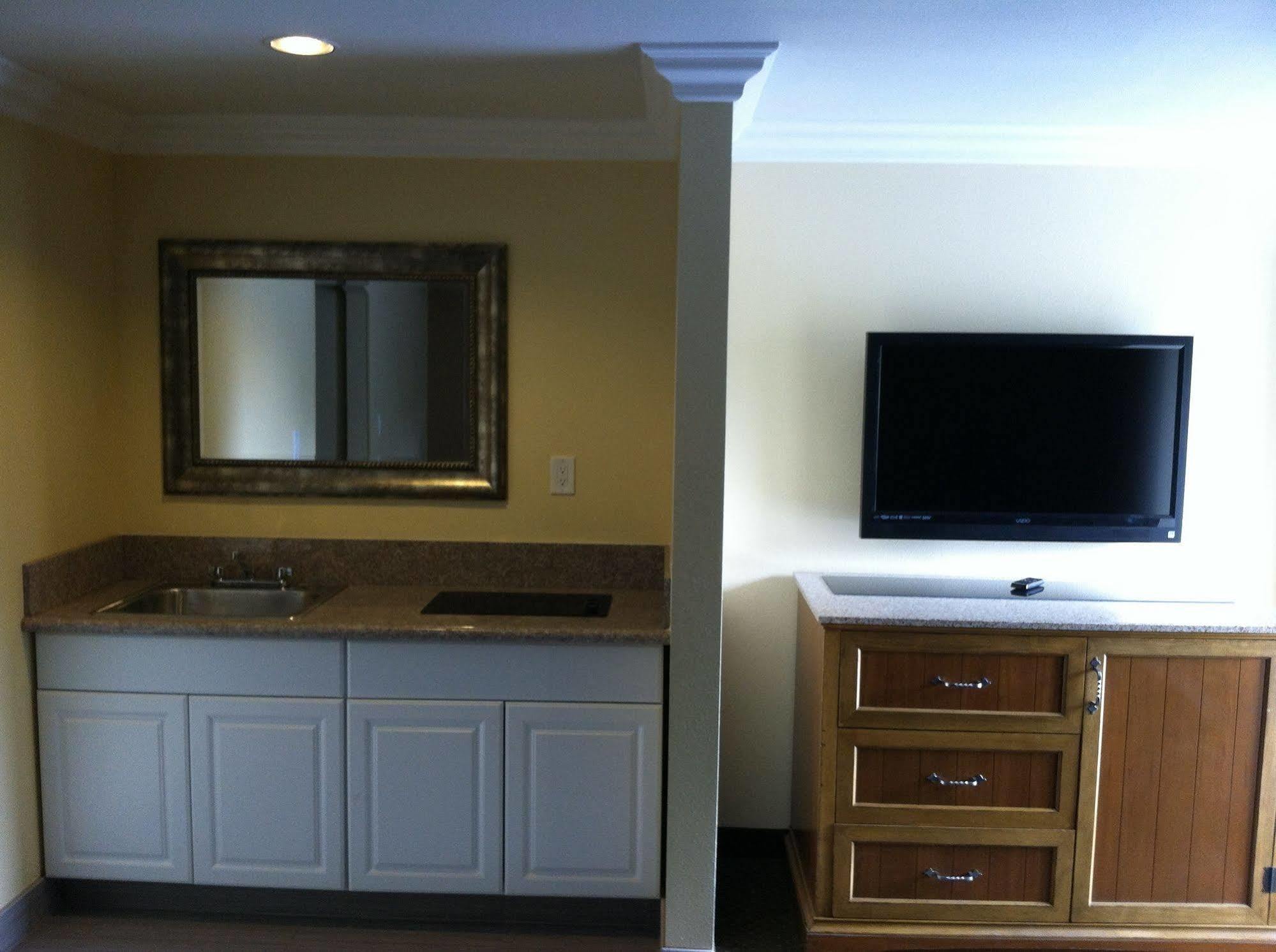 Walnut Inn & Suites West Covina Ngoại thất bức ảnh