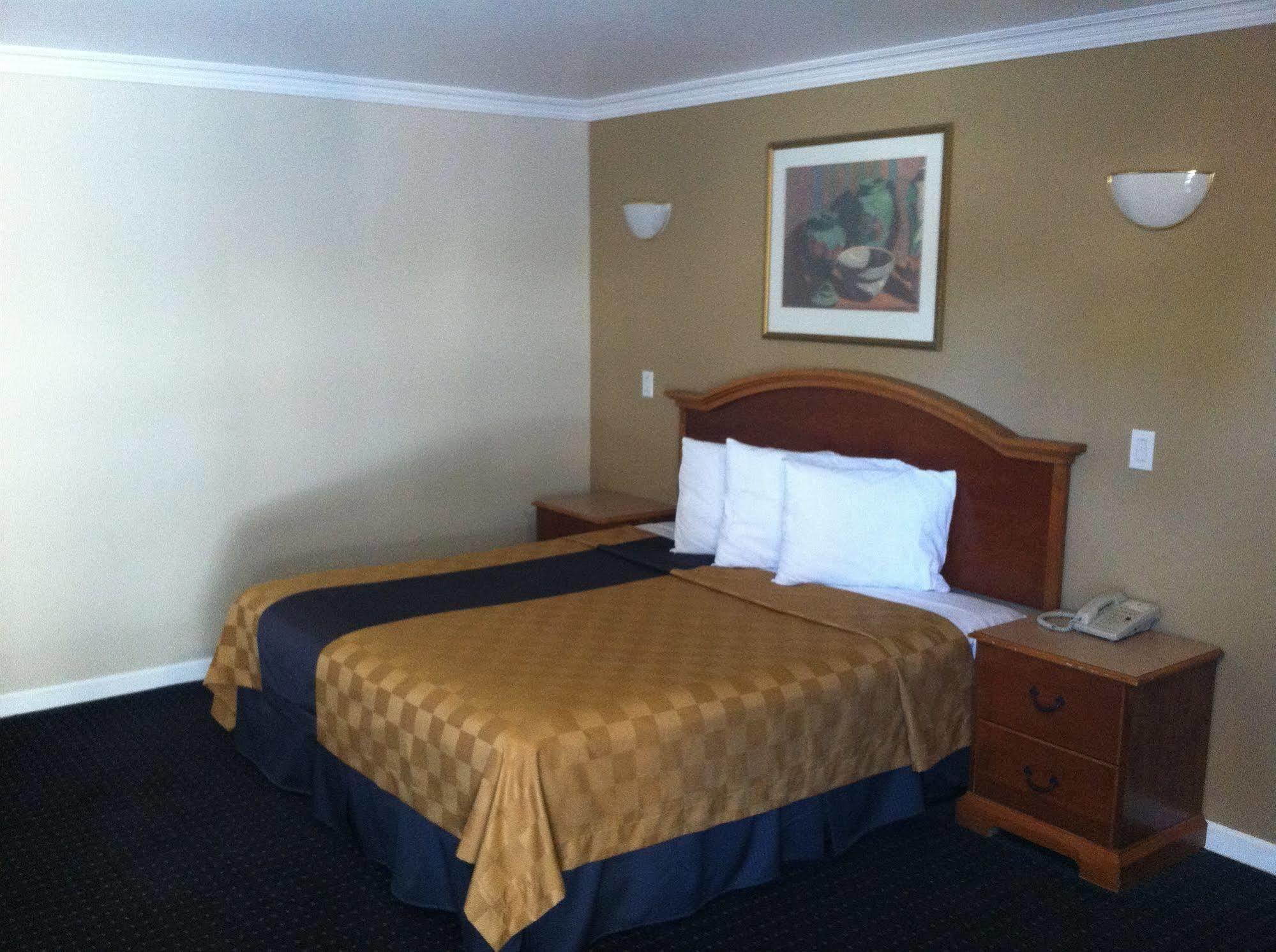 Walnut Inn & Suites West Covina Ngoại thất bức ảnh