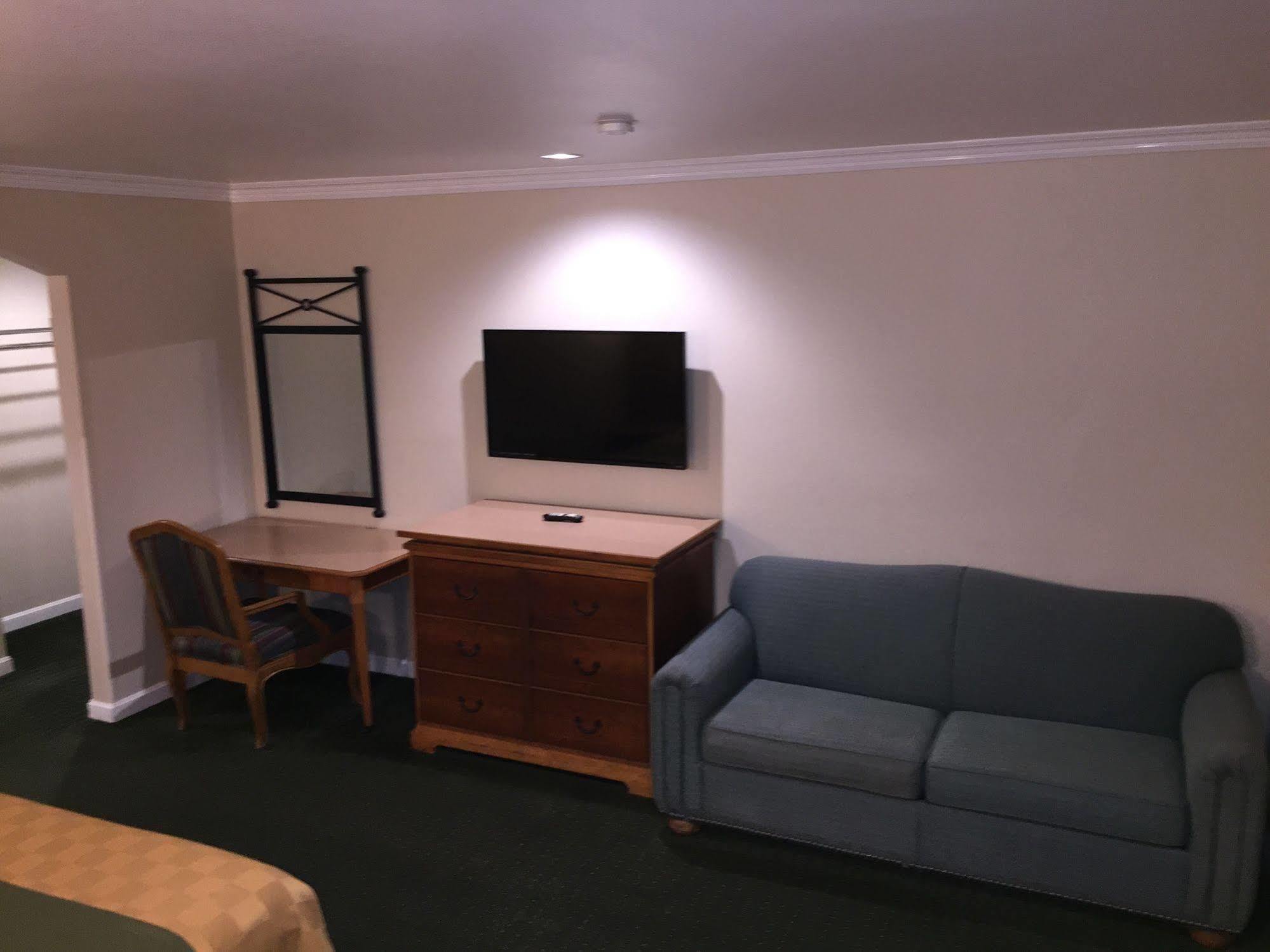 Walnut Inn & Suites West Covina Ngoại thất bức ảnh