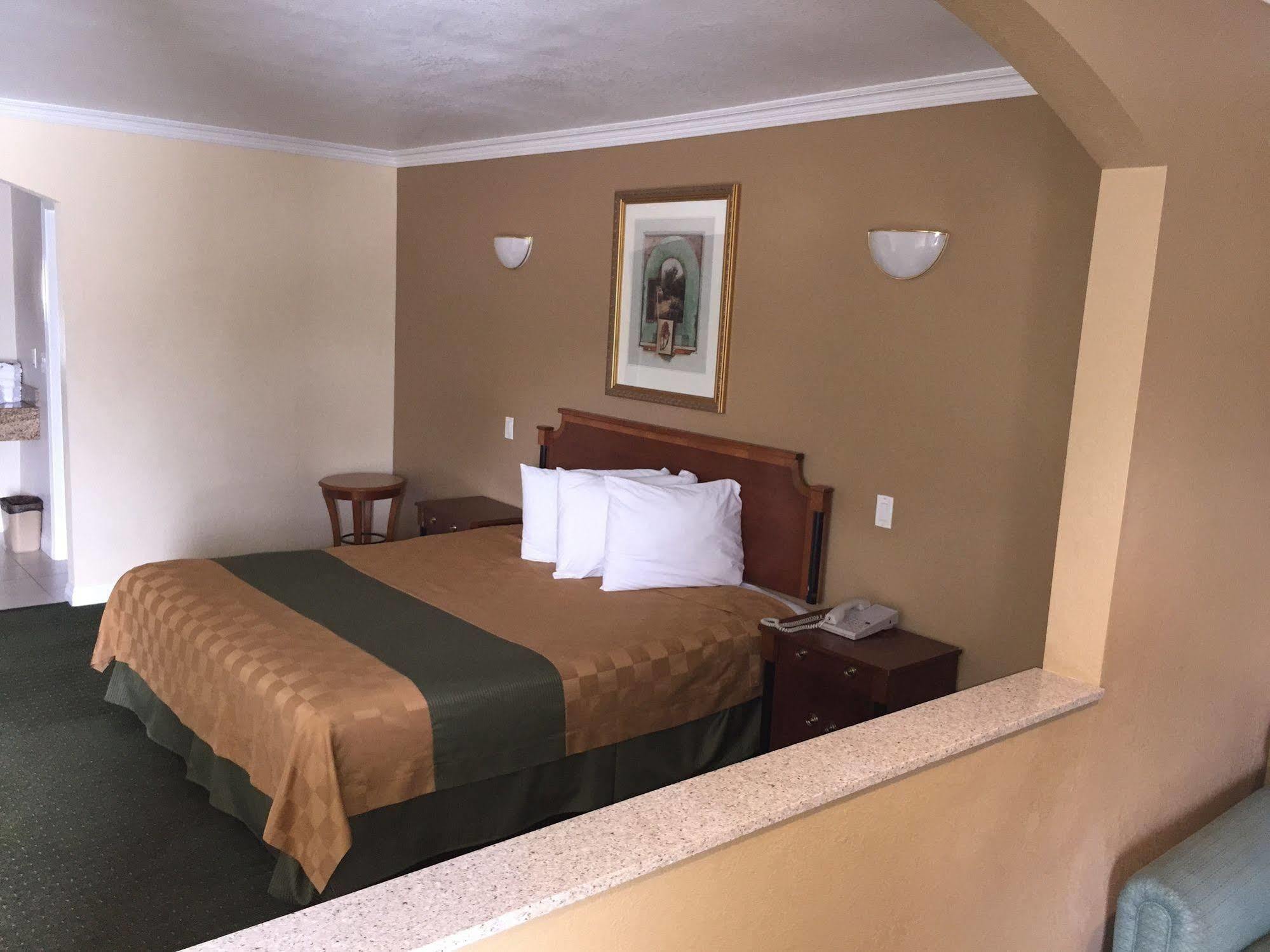 Walnut Inn & Suites West Covina Ngoại thất bức ảnh