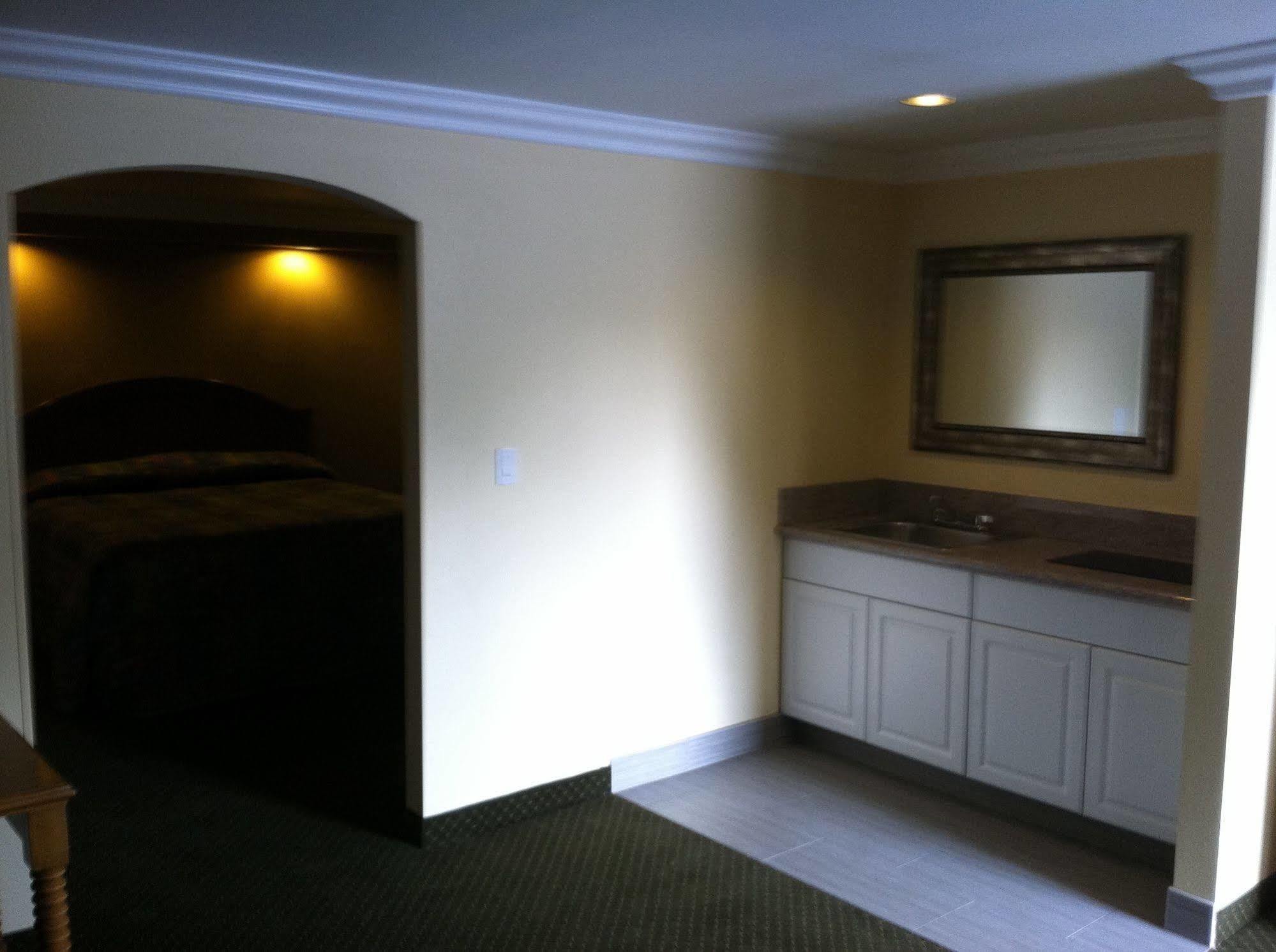 Walnut Inn & Suites West Covina Ngoại thất bức ảnh