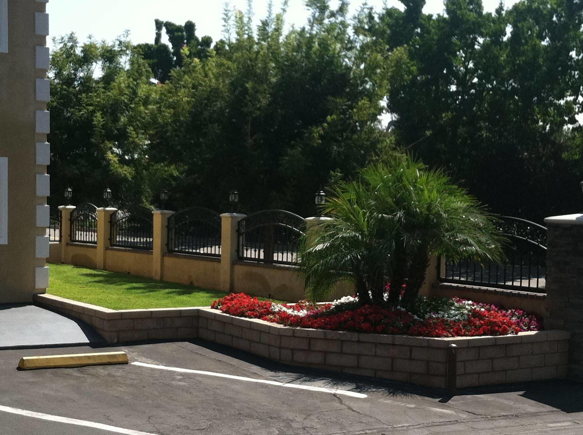 Walnut Inn & Suites West Covina Ngoại thất bức ảnh